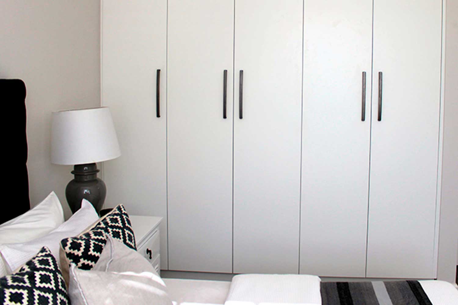 Fine Joinery example - Bedroom Wardrobe